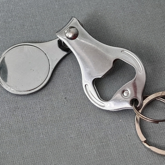 New York Keychain Beer Bottle Opener - Picture 4 of 7